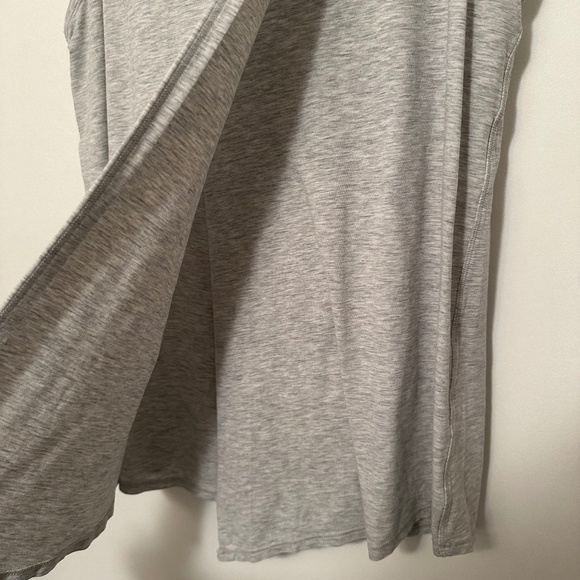 Lululemon Knot A Problem Tank in Heathered Core Ultra Light Grey - Picture 6 of 8